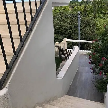 Avignon Lovely Flat Apartman Villeneuve-lès-Avignon