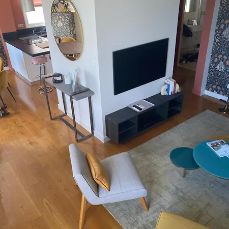 Apartment Duplex Face Au Palais Des Papes